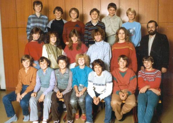 4d -->  1983-1984